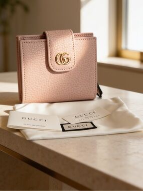 👜 NWT Gucci GG Marmont Bifold Wallet  – Pink Beige Leather 523193